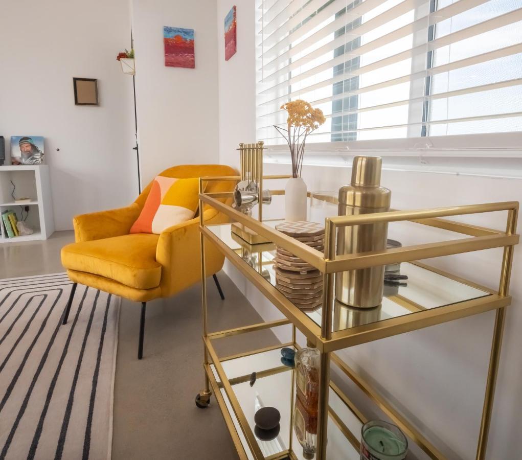 Coyote Tracks - A Modern Desert Experience Villa โจชัวทรี ภายนอก รูปภาพ
