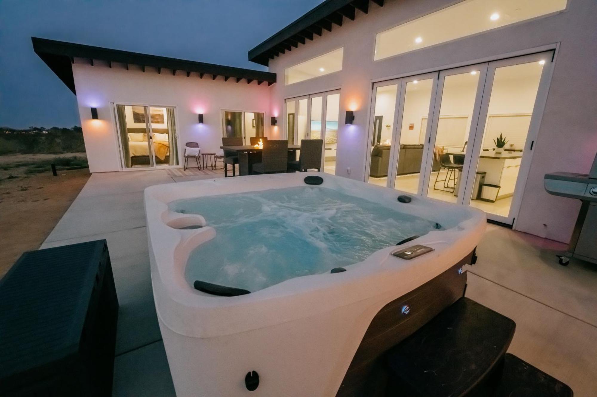 Coyote Tracks - A Modern Desert Experience Villa โจชัวทรี ภายนอก รูปภาพ