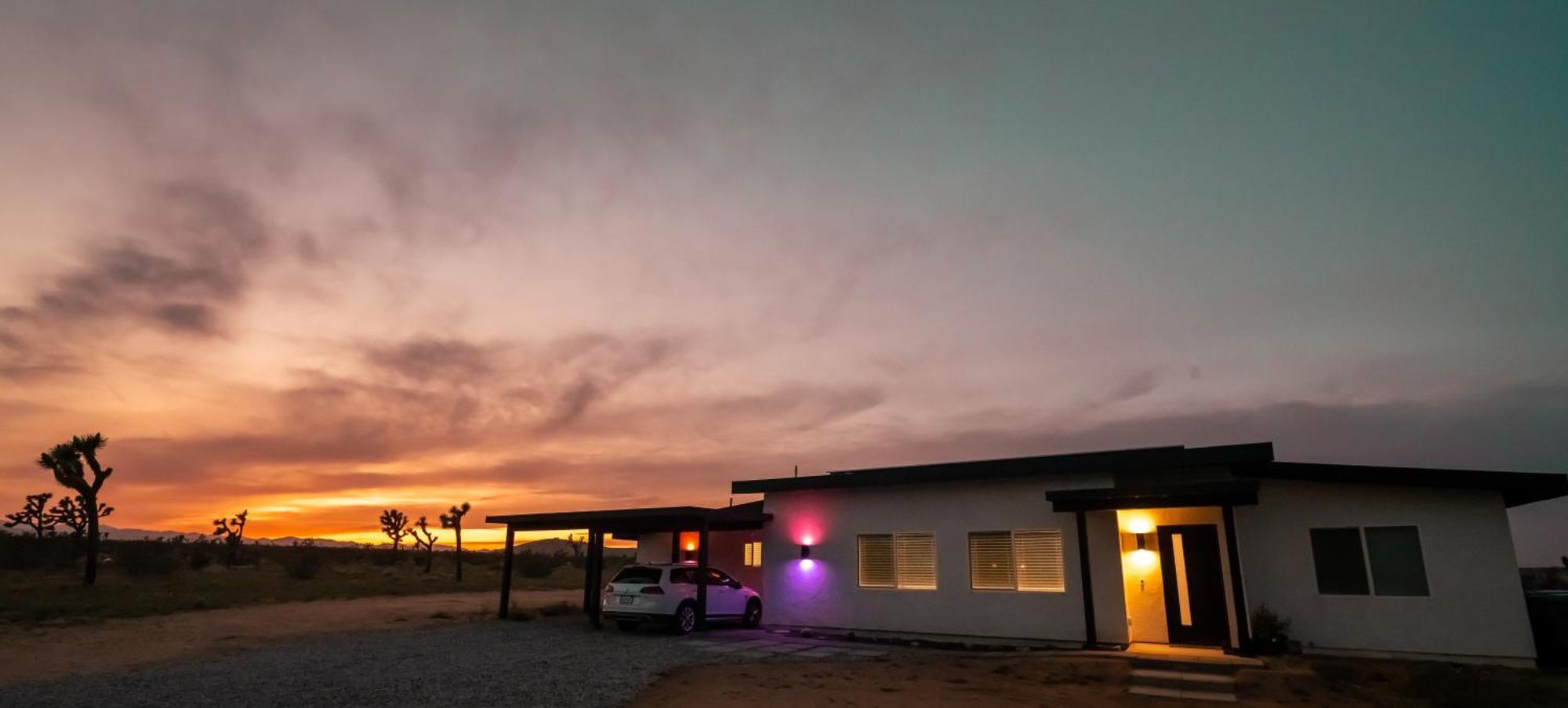Coyote Tracks - A Modern Desert Experience Villa โจชัวทรี ภายนอก รูปภาพ